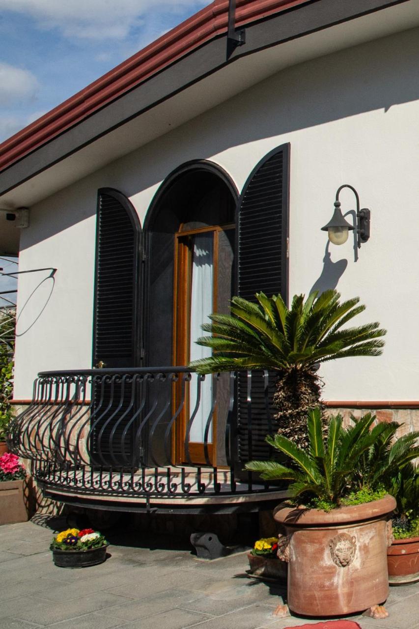 كاستيلاّماري دي ستا Ohana Bed And Breakfast المظهر الخارجي الصورة